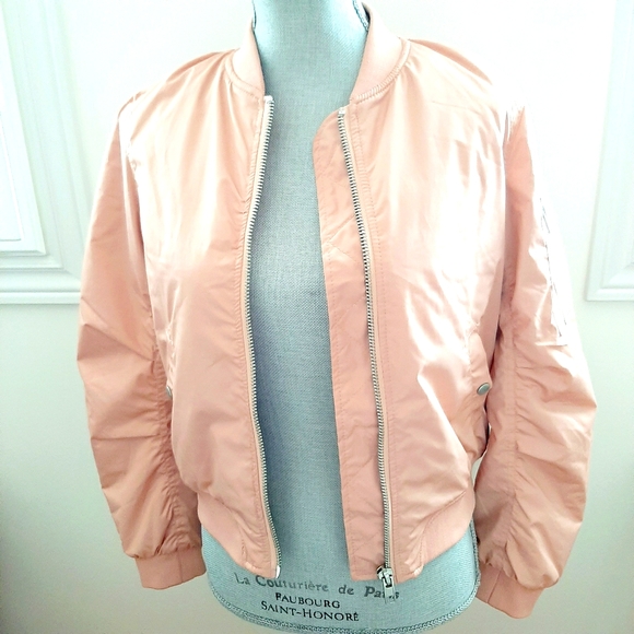 Forever 21 Jackets & Blazers - Forever 21 Winter Jacket